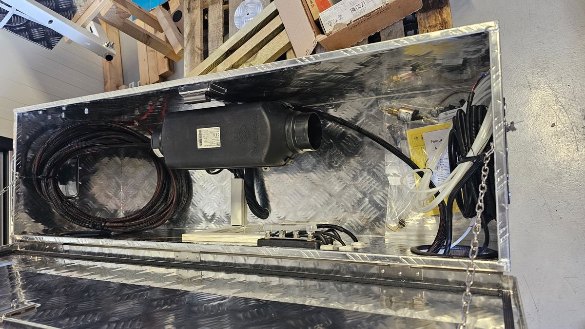 Ferdigbygget hyttekasse for Autoterm Air 4D